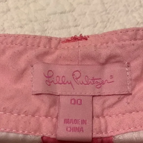 Lilly Pulitzer Callahan pink shorts. 00